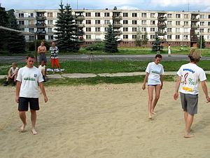 Horolezci sa pokojne prech�dzaj� - maj� pre�o, v�ak vyhr�vaj�.