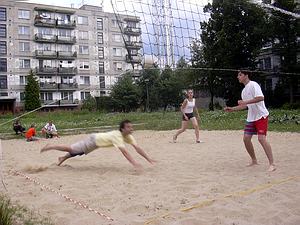 Obetav� Milanov z�krok, a M.I.R. nestr�ca ani tento bod.